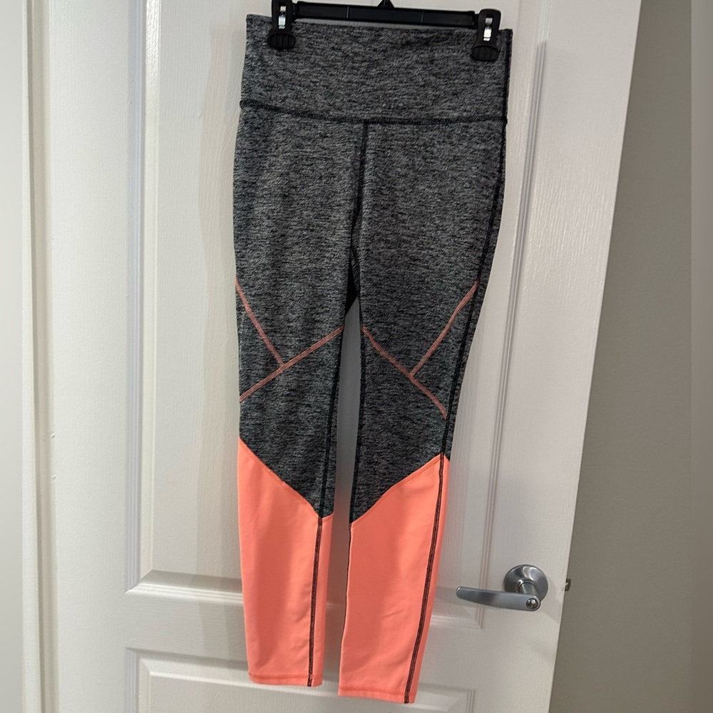 Xersion workout leggings, Size M, Like New
